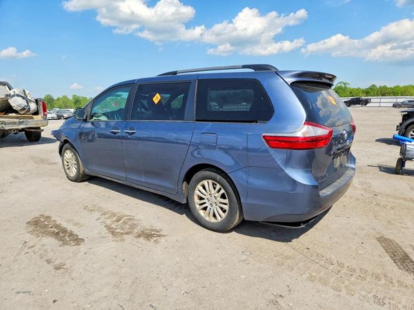 2015 TOYOTA SIENNA