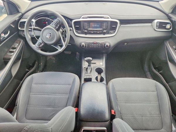 2017 KIA SORENTO