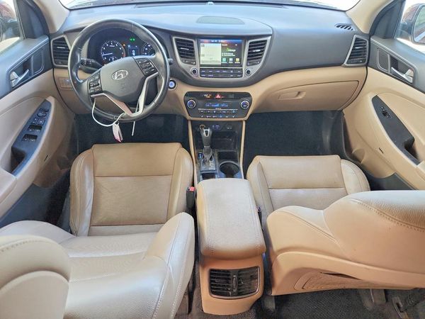 2017 HYUNDAI TUCSON