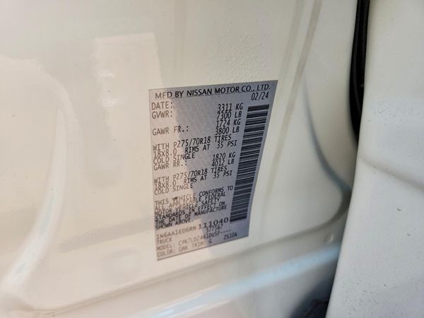2024 NISSAN TITAN