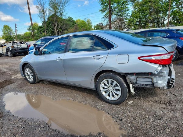 2017 TOYOTA CAMRY