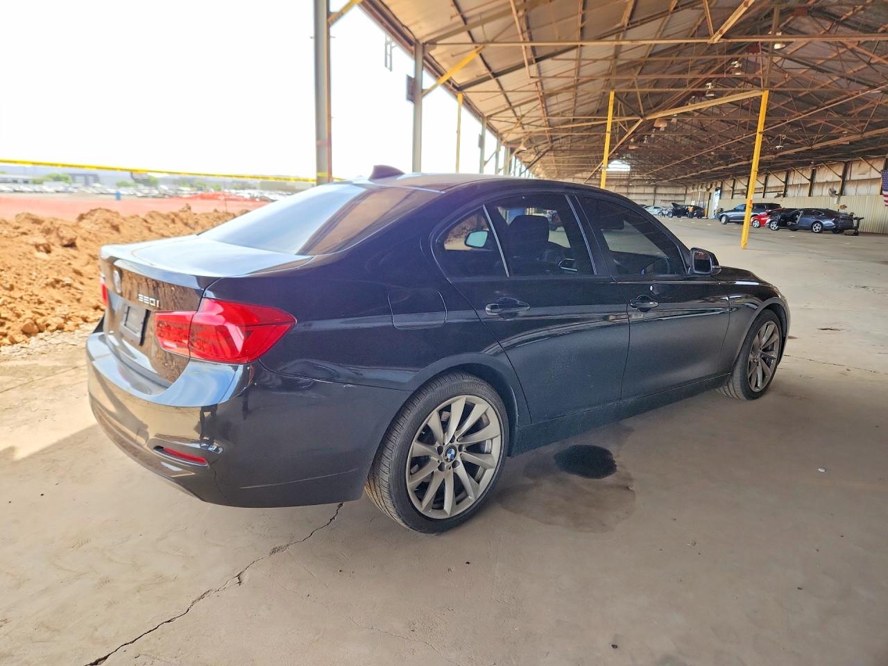 2018 BMW 320