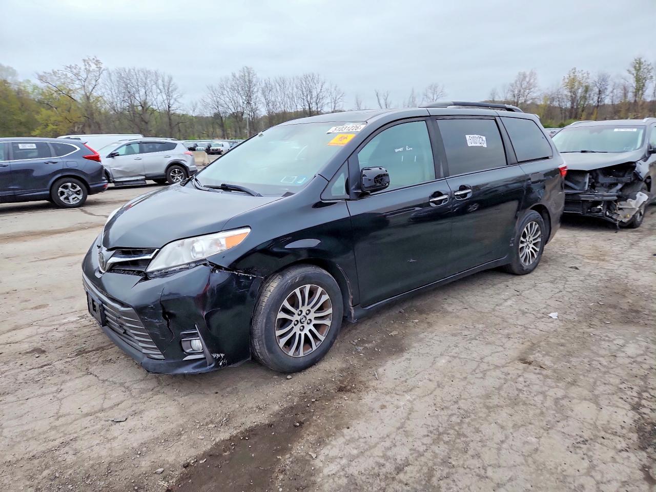 2020 TOYOTA SIENNA