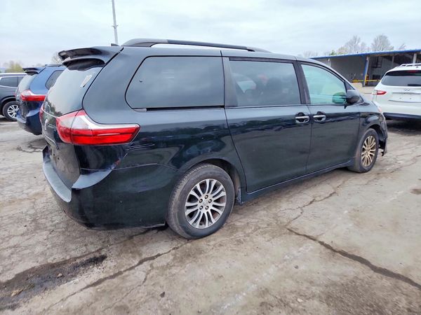 2020 TOYOTA SIENNA