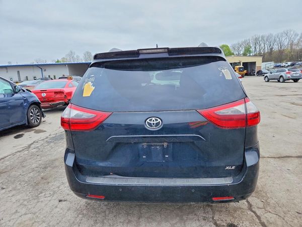 2020 TOYOTA SIENNA