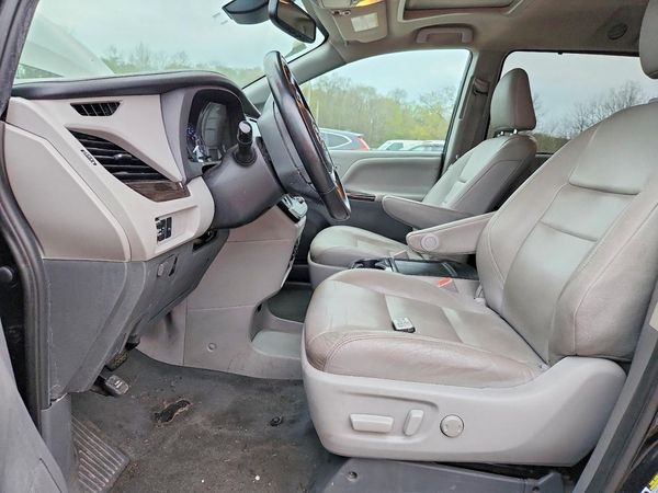 2020 TOYOTA SIENNA