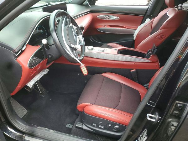 2023 GENESIS GV70