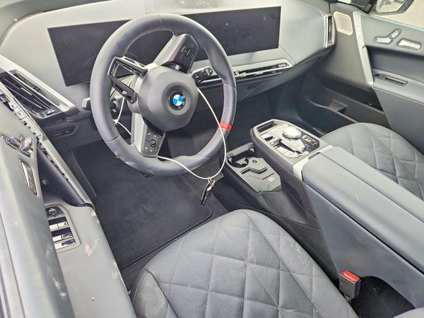 2025 BMW IX M60