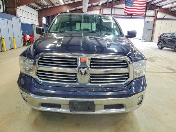 2013 RAM 1500 SLT QUAD CAB 4X4