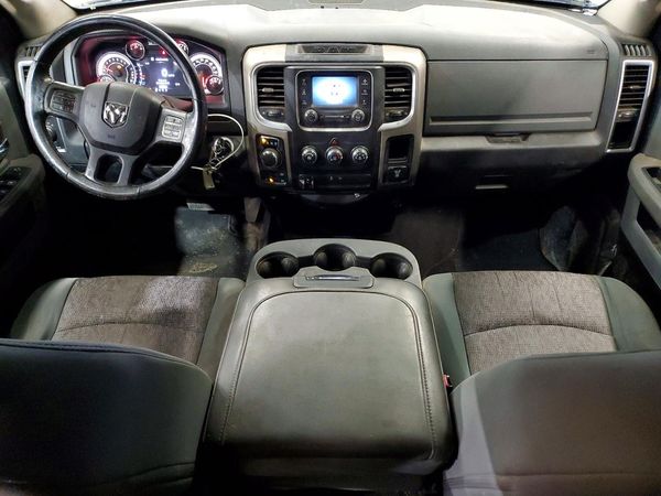 2013 RAM 1500 SLT QUAD CAB 4X4