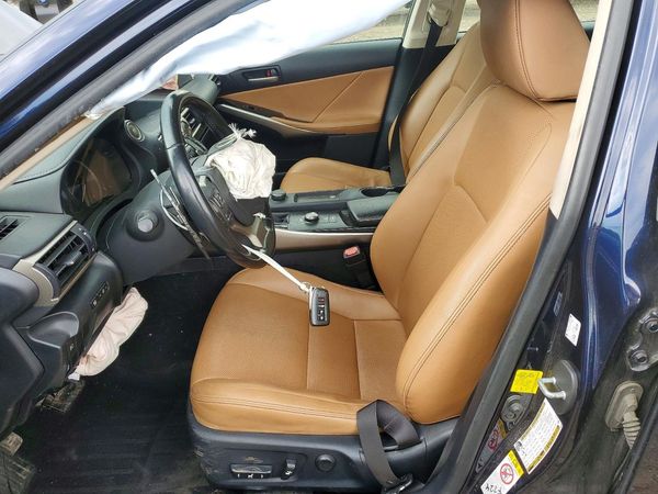 2017 LEXUS IS 300