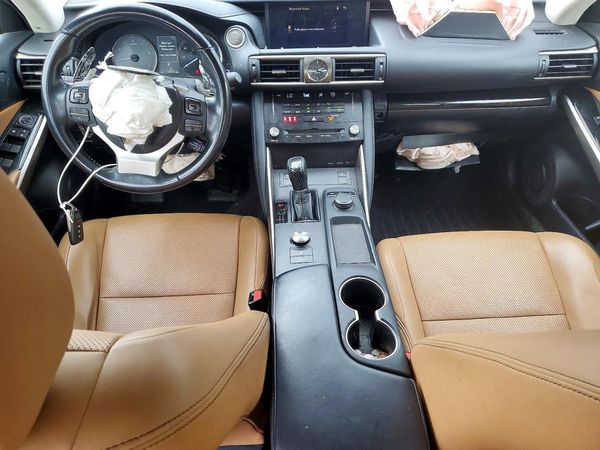 2017 LEXUS IS 300