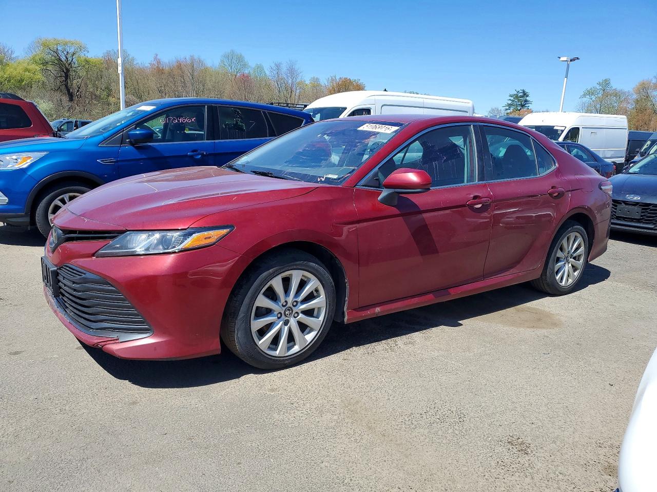 2020 TOYOTA CAMRY LE — Front 3/4