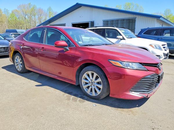 2020 TOYOTA CAMRY LE — Passenger 3/4