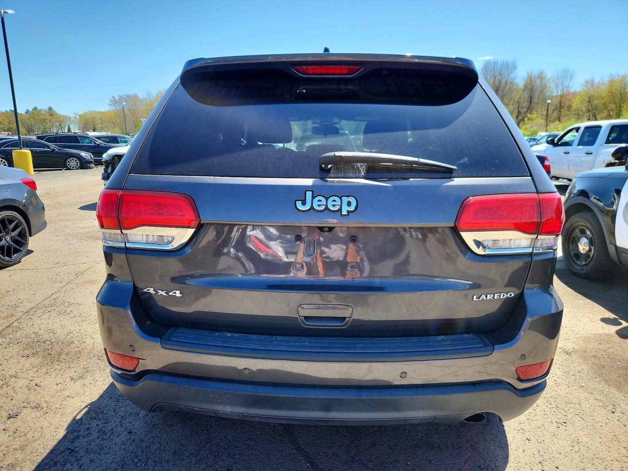 2016 JEEP GRAND CHEROKEE LAREDO 4X4