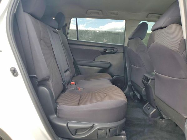 2020 TOYOTA HIGHLANDER LE