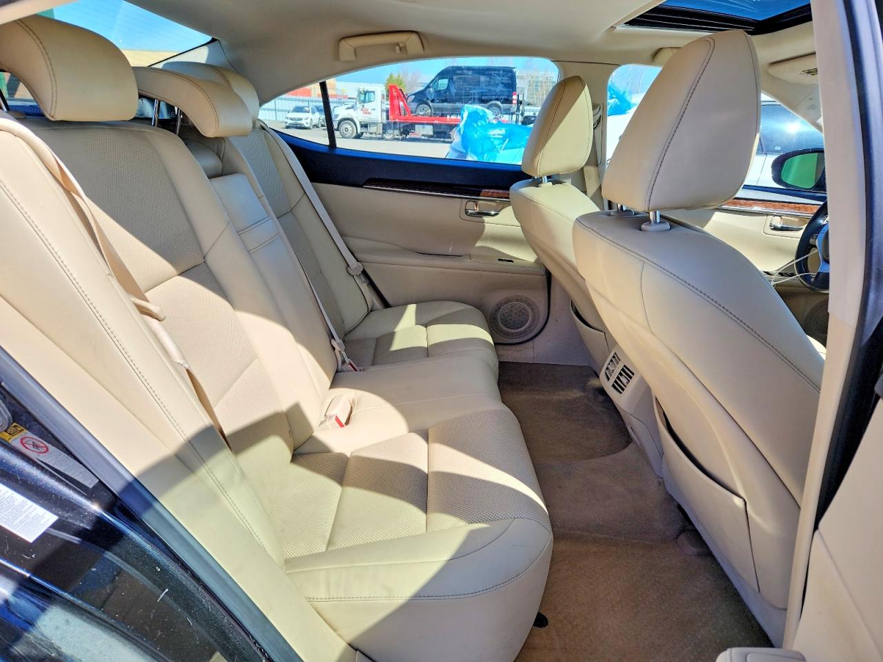 2015 LEXUS ES 300h
