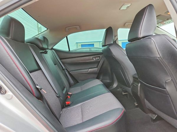 2017 TOYOTA COROLLA