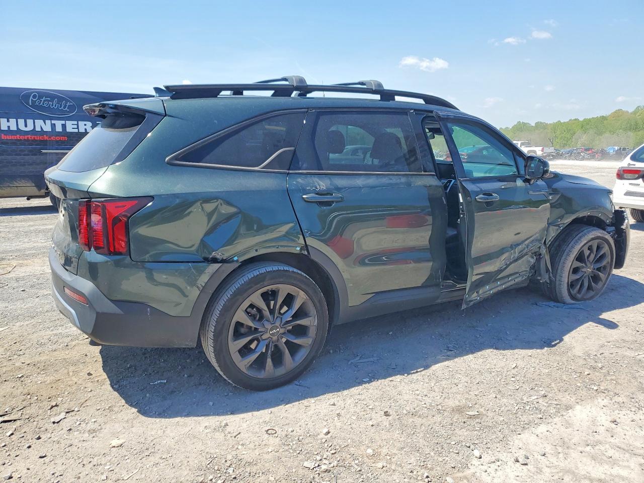 2022 KIA SORENTO EX