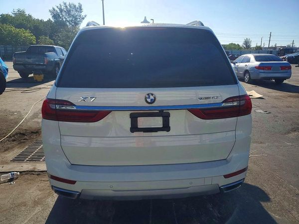 2021 BMW X7 xDrive40i