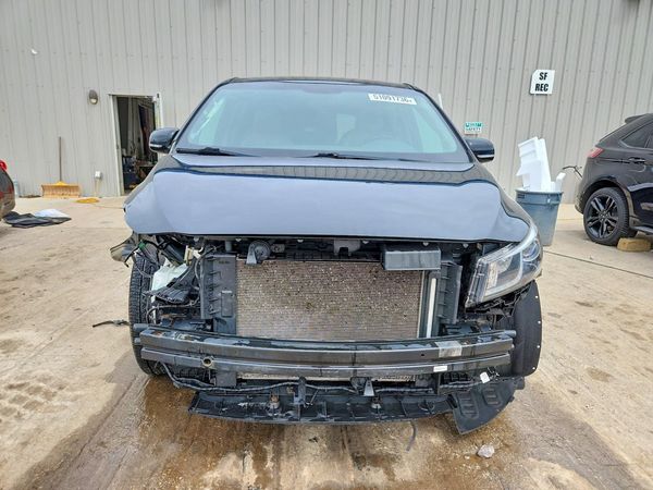 2016 KIA SEDONA
