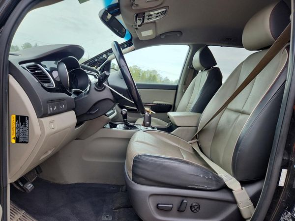 2016 KIA SEDONA