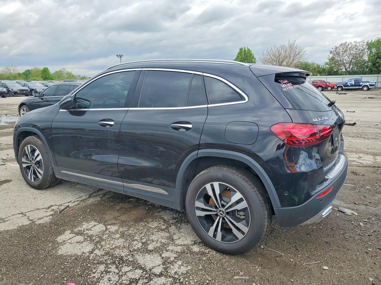 2024 MERCEDES-BENZ GLA