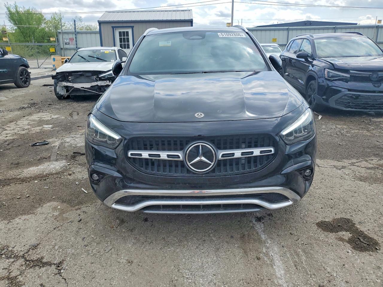 2024 MERCEDES-BENZ GLA