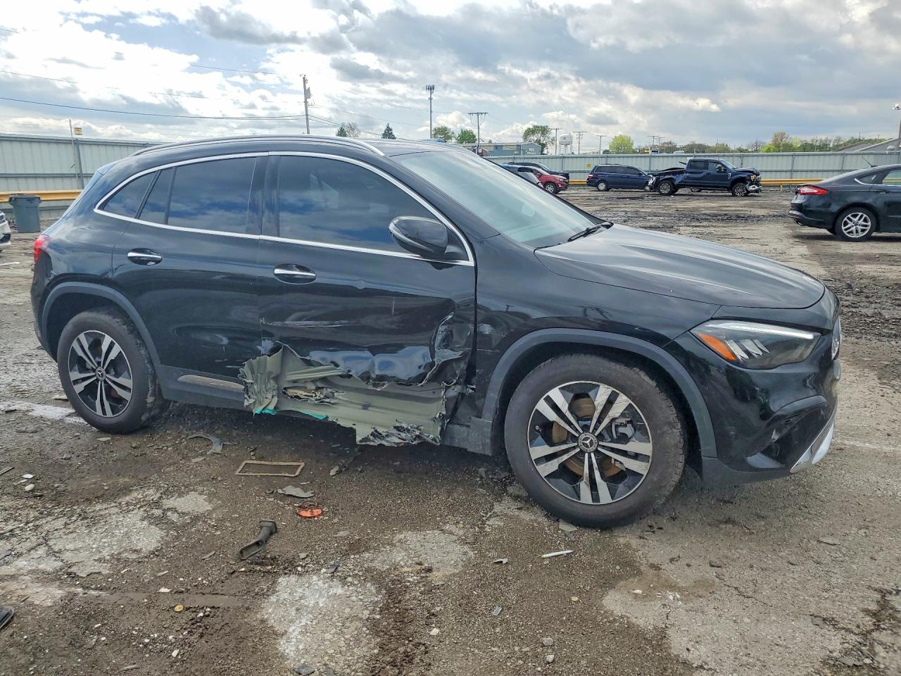 2024 MERCEDES-BENZ GLA