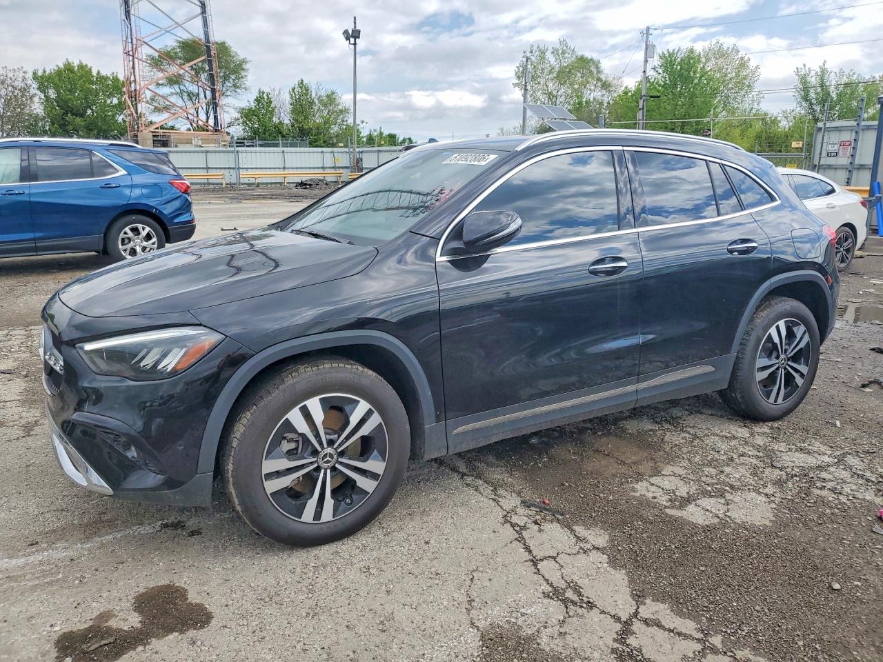 2024 MERCEDES-BENZ GLA