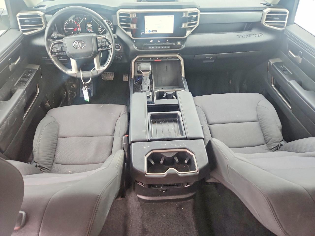 2024 TOYOTA TUNDRA SR5