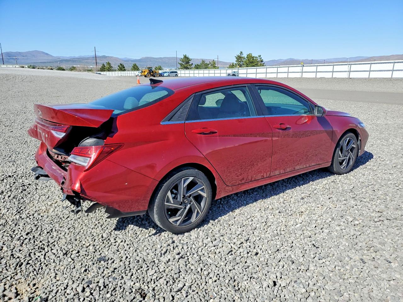 2024 HYUNDAI ELANTRA