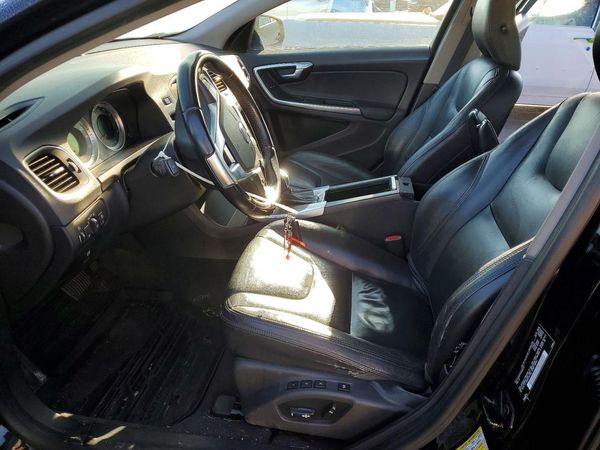 2013 VOLVO S60