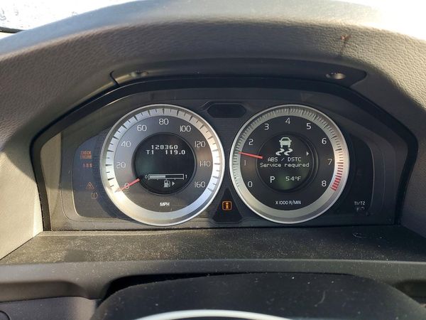 2013 VOLVO S60