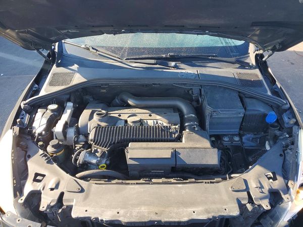 2013 VOLVO S60