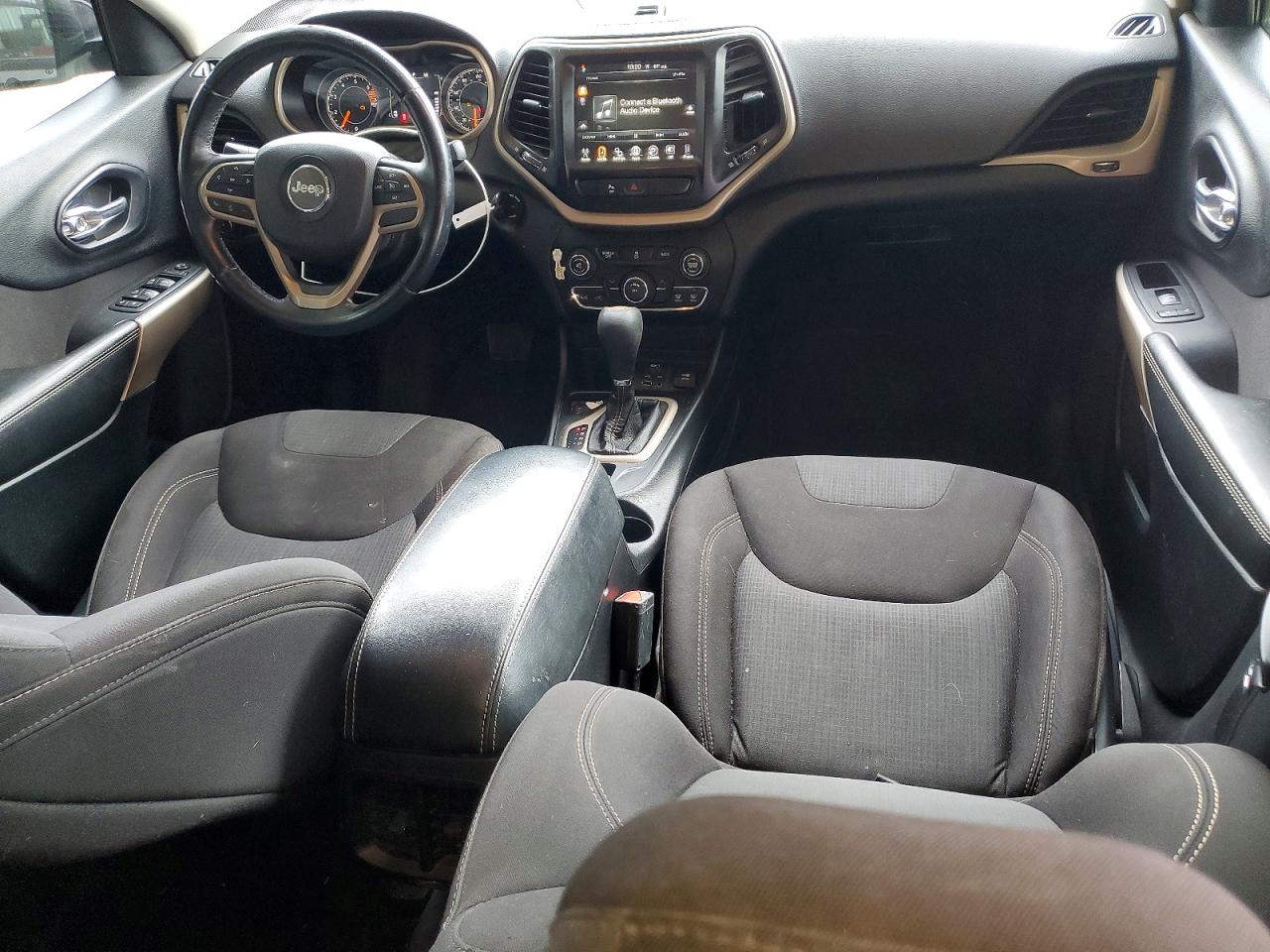 2017 JEEP CHEROKEE LATITUDE FWD