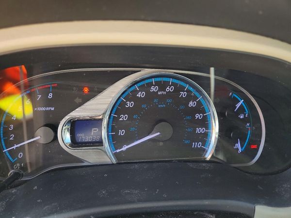 2013 TOYOTA SIENNA