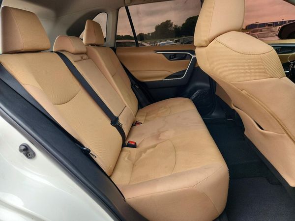 2022 TOYOTA RAV4 LE