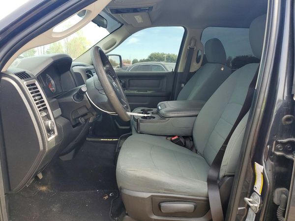 2017 RAM 1500 ST — DENT