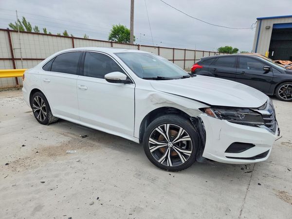 2021 VOLKSWAGEN PASSAT