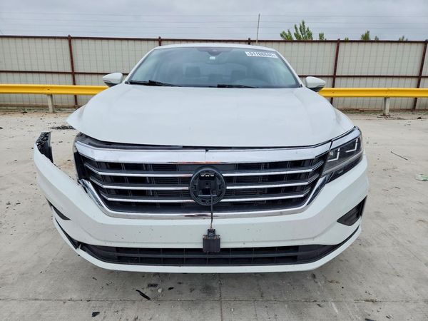 2021 VOLKSWAGEN PASSAT