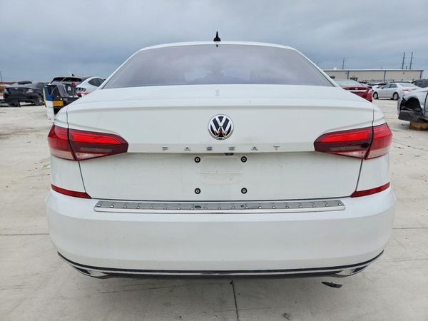 2021 VOLKSWAGEN PASSAT