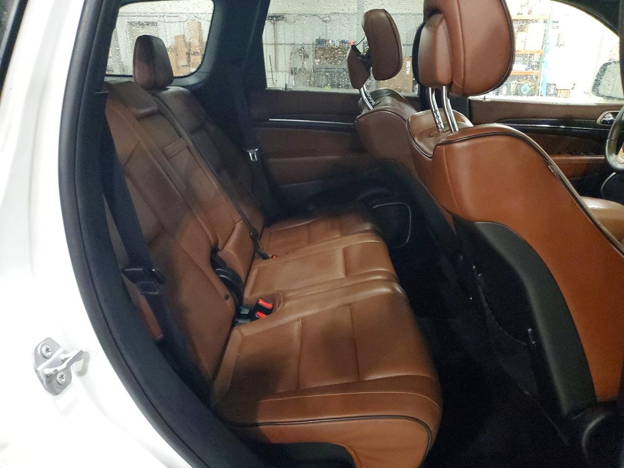 2017 JEEP GRAND CHEROKEE SUMMIT 4X2
