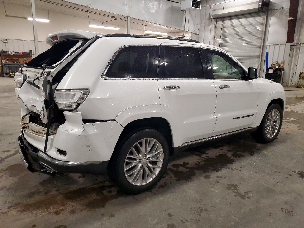 2017 JEEP GRAND CHEROKEE SUMMIT 4X2