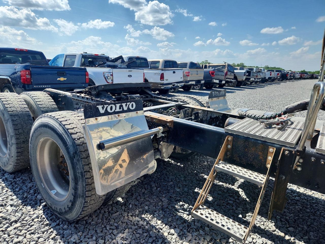 2012 VOLVO VN