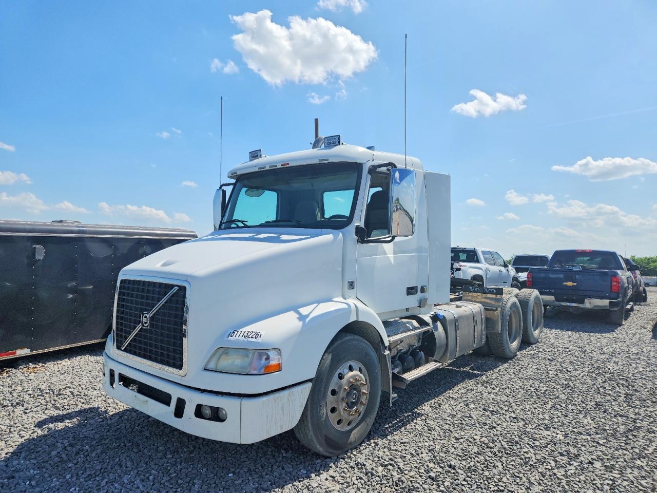 2012 VOLVO VN