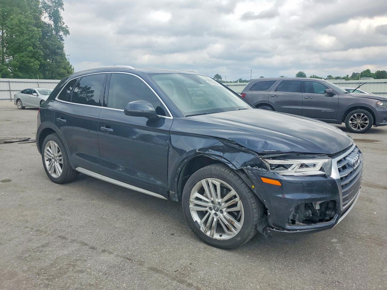 2019 AUDI Q5 quattro Premium Plus