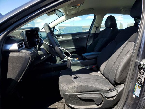 2022 KIA K5