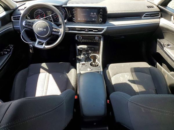 2022 KIA K5
