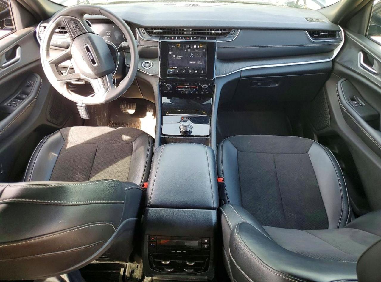 2024 JEEP GRAND CHEROKEE L LAREDO 4X4